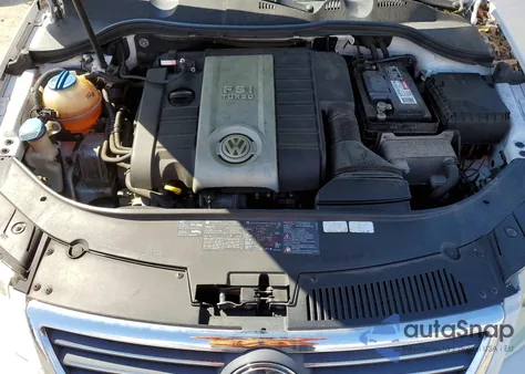 2007 Volkswagen Passat 2.0T from USA, damaged, VIN WVWAK73C27P162808